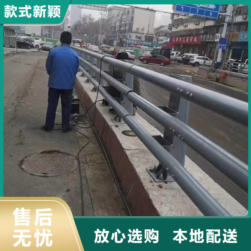 不銹鋼護(hù)欄不銹鋼欄桿專業(yè)品質(zhì)專業(yè)的生產(chǎn)廠家
