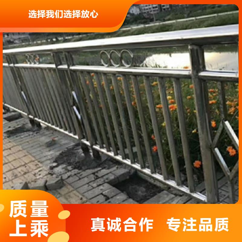 【4】_交通防撞圍欄專(zhuān)注細(xì)節(jié)使用放心做工精細(xì)