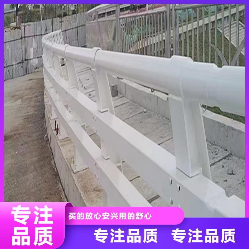 Q355B橋梁防撞欄桿廠家有口皆碑橋梁防撞欄桿每個細節都嚴格把關