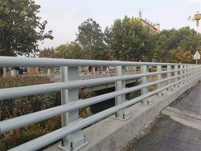 不銹鋼復(fù)合管護(hù)欄,不銹鋼復(fù)合管廠家直銷省心省錢