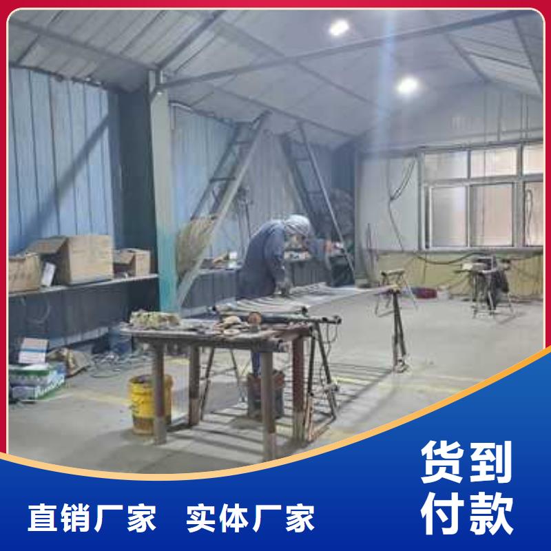 【不銹鋼復合管護欄防撞護欄廠工廠價格】當地經銷商