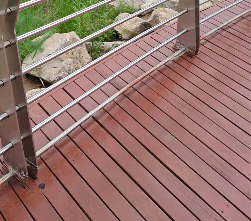 護(hù)欄道路隔離欄精工制作