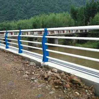 護欄不銹鋼碳素鋼復合管廠廠家實力雄厚實力見證