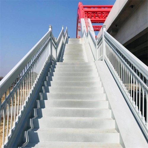護欄LED防護欄桿品質之選