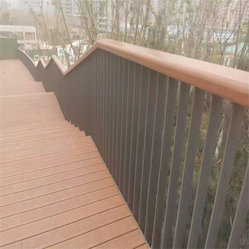 橋梁防撞護欄廠家聯系電話