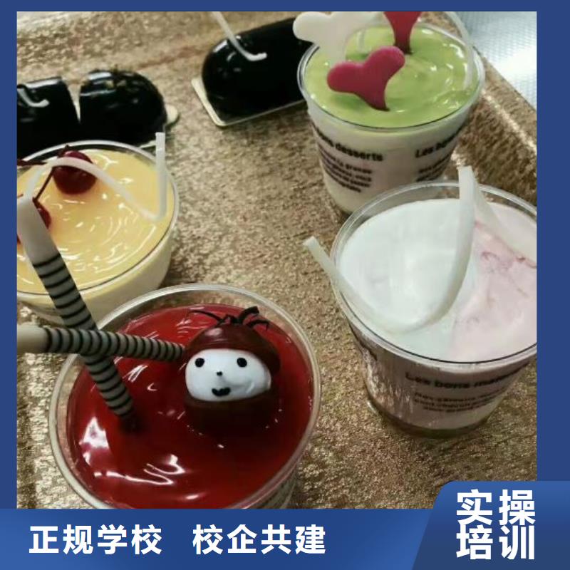 ?西點學校哪個學校能學開挖掘機鏟車叉車學真技術同城制造商