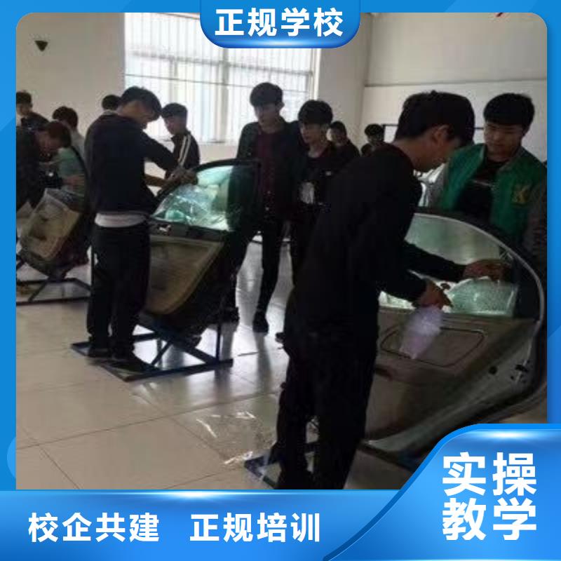 汽修培訓學校哪里能學廚師烹飪就業(yè)不擔心師資力量強
