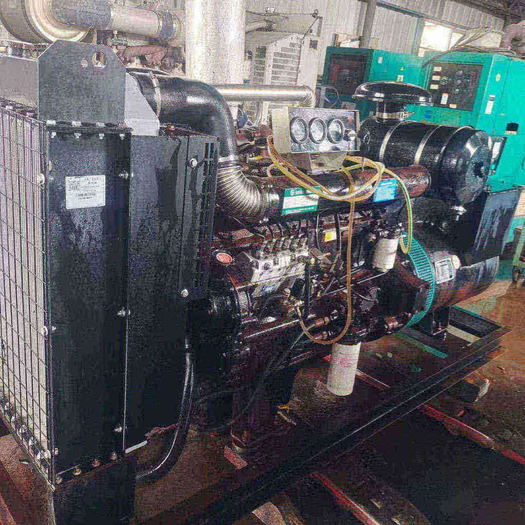 譙城出租發(fā)電車?yán)掀放茝S家