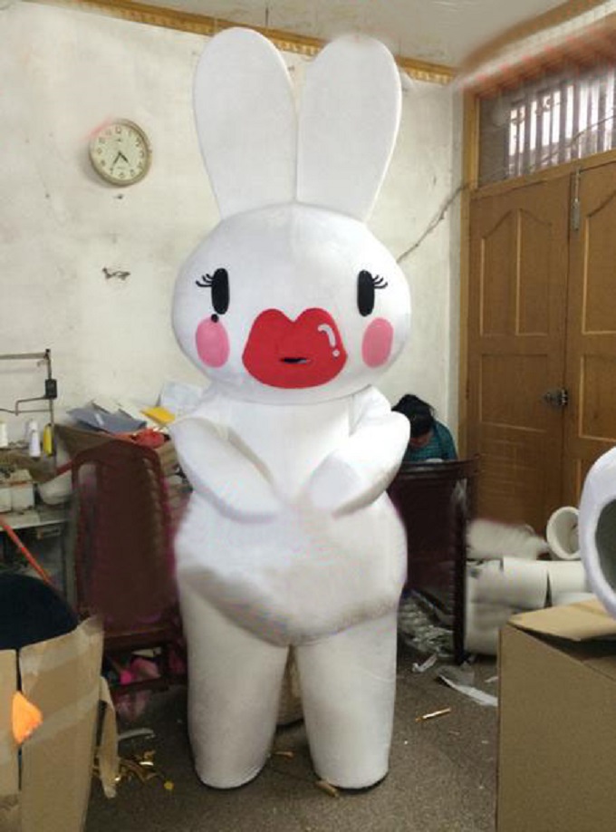 廣東深圳黃貝街道手工人偶服裝定制廠家,玩偶服道具手藝好