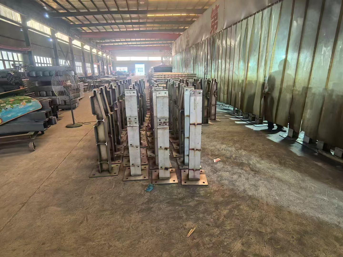 護欄不銹鋼復合管護欄廠家工期短發貨快