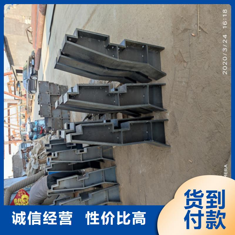 橋梁護(hù)欄立柱【國道抗沖擊圍欄】貨源直供質(zhì)檢合格發(fā)貨