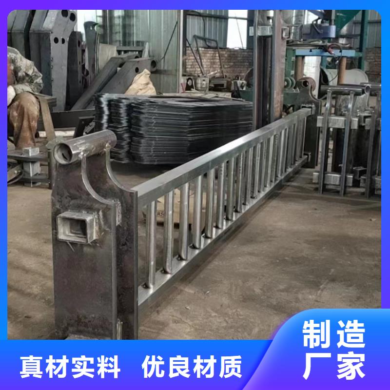 防撞護(hù)欄真實(shí)拍攝品質(zhì)可靠廠家貨源