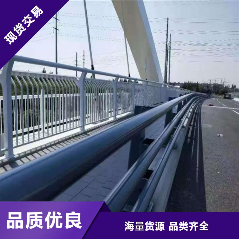 【防撞護(hù)欄】旋轉(zhuǎn)護(hù)欄專業(yè)生產(chǎn)團(tuán)隊(duì)用心經(jīng)營(yíng)