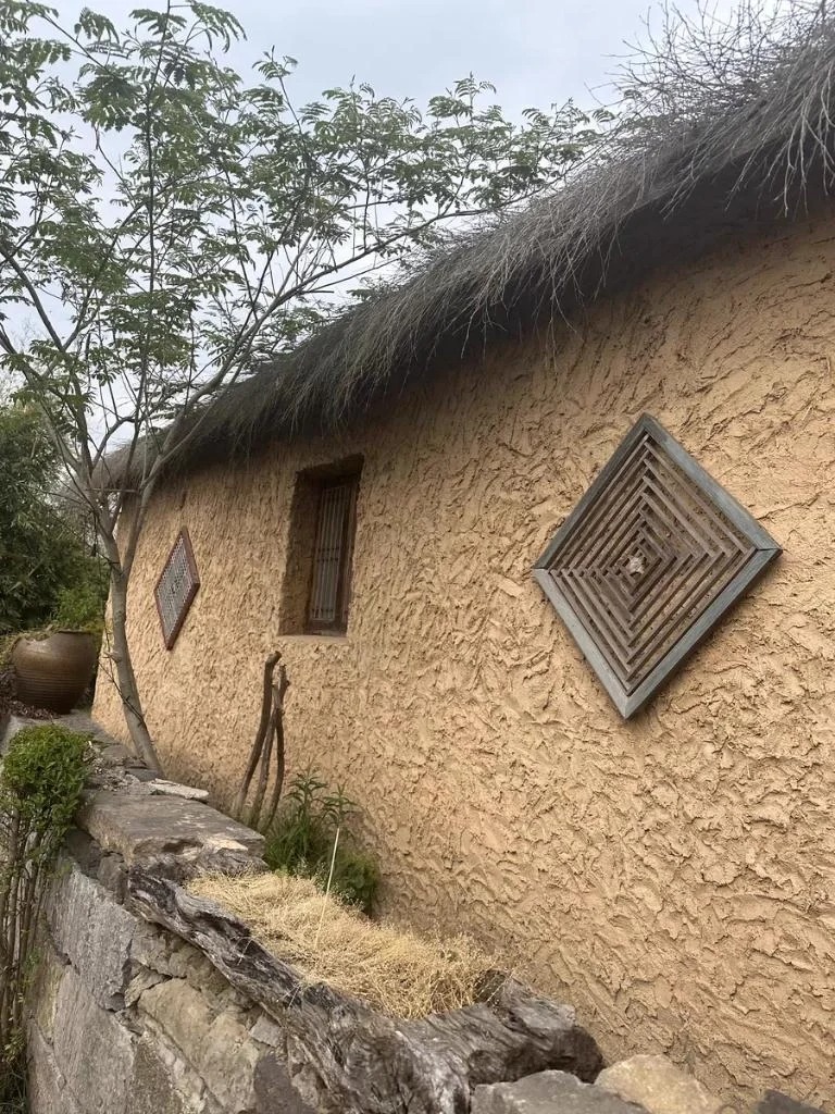 仿夯土稻草漆價格#內外墻稻草漆#民宿改造#鄉(xiāng)村建設設計合理