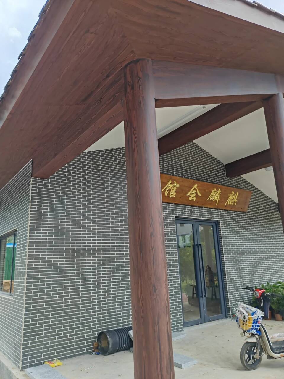 仿木紋漆，鋼結構木紋漆，鋁合金木紋漆施工價格