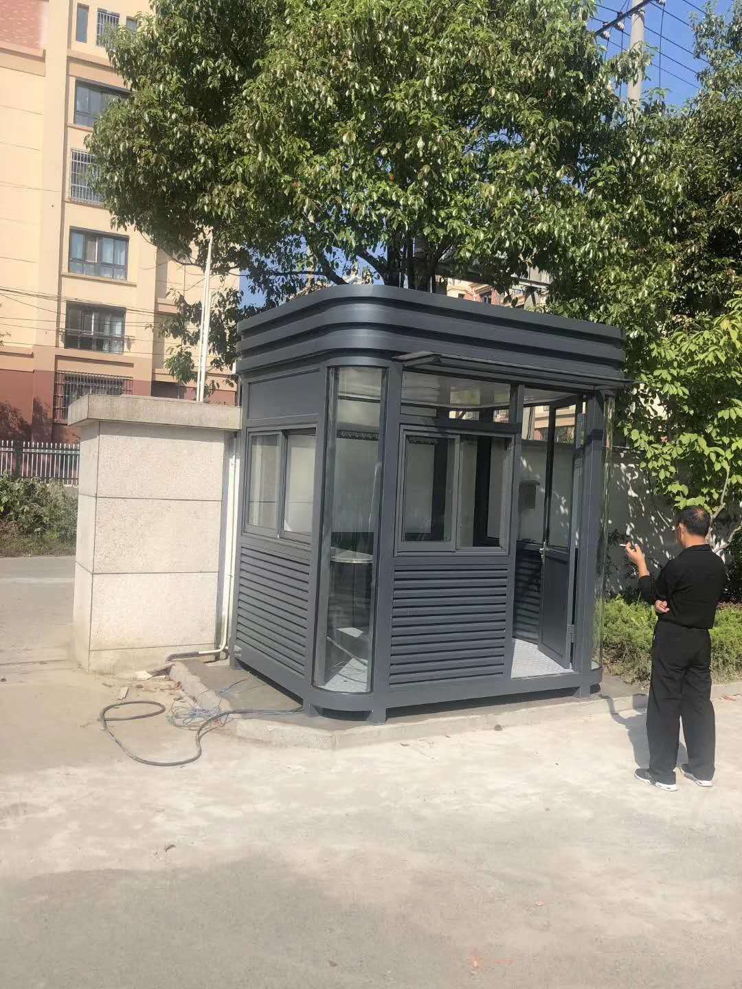 保安亭崗亭來廠考察用心服務