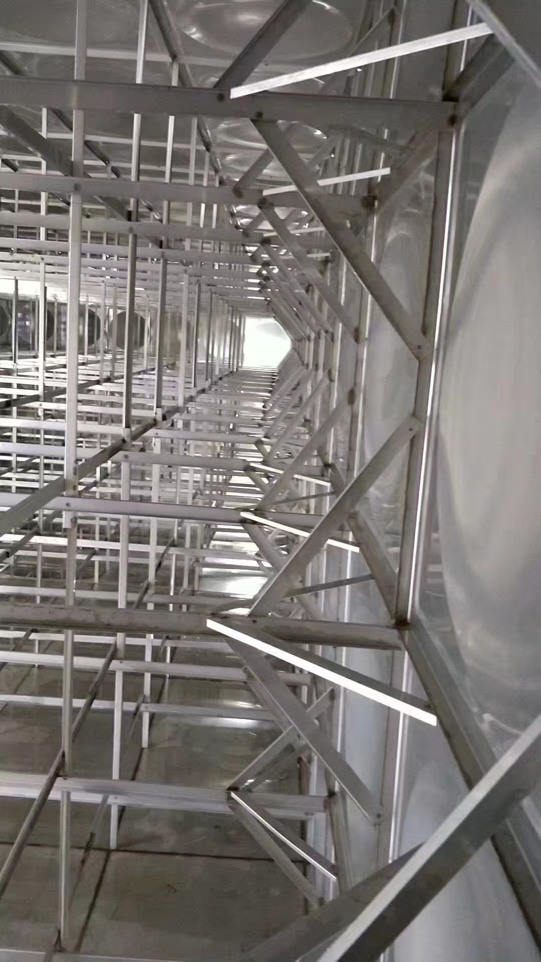水箱銹鋼水箱廠家應用范圍廣泛當地生產商
