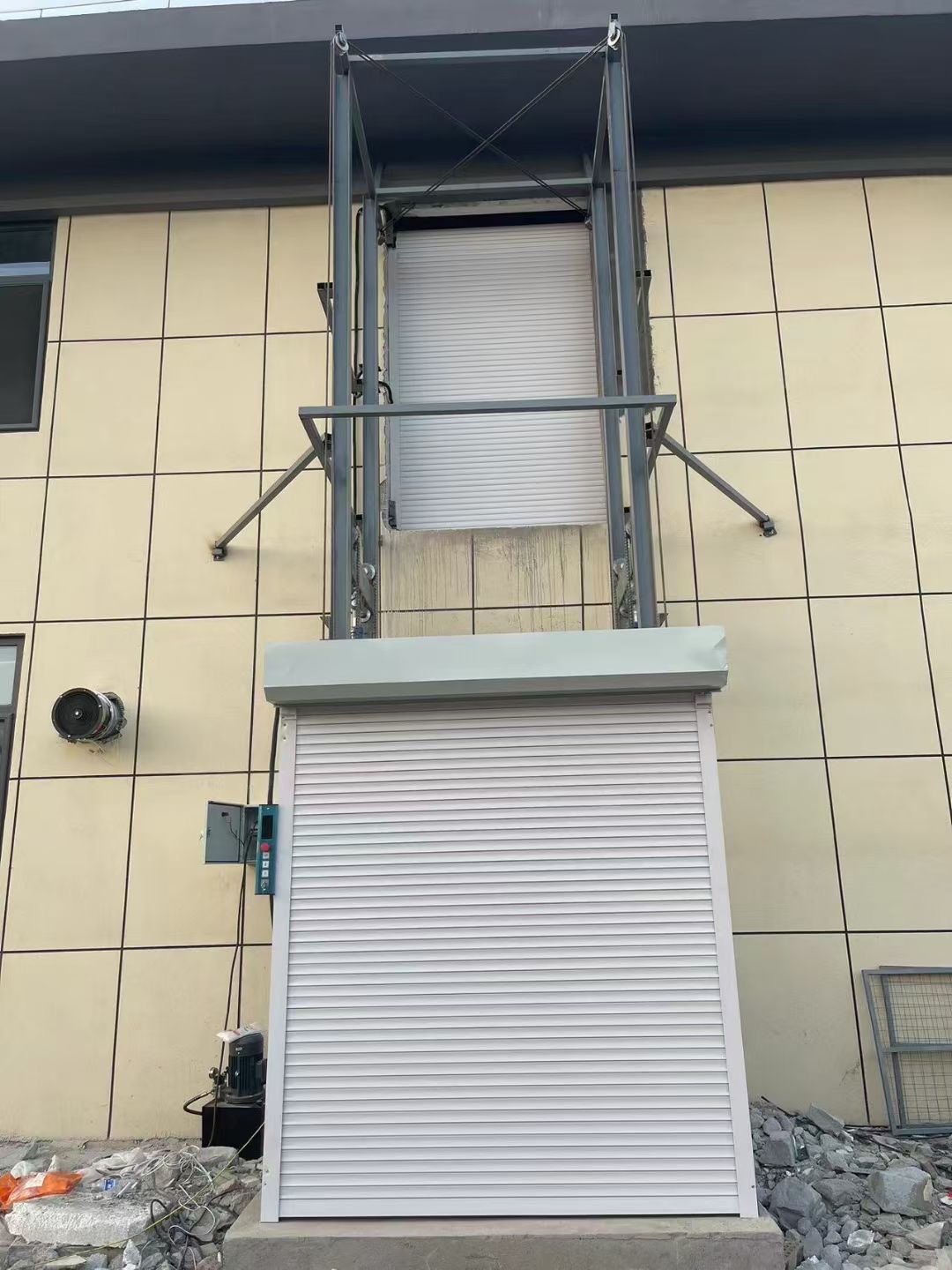 3噸導軌式升降平臺價格實地大廠