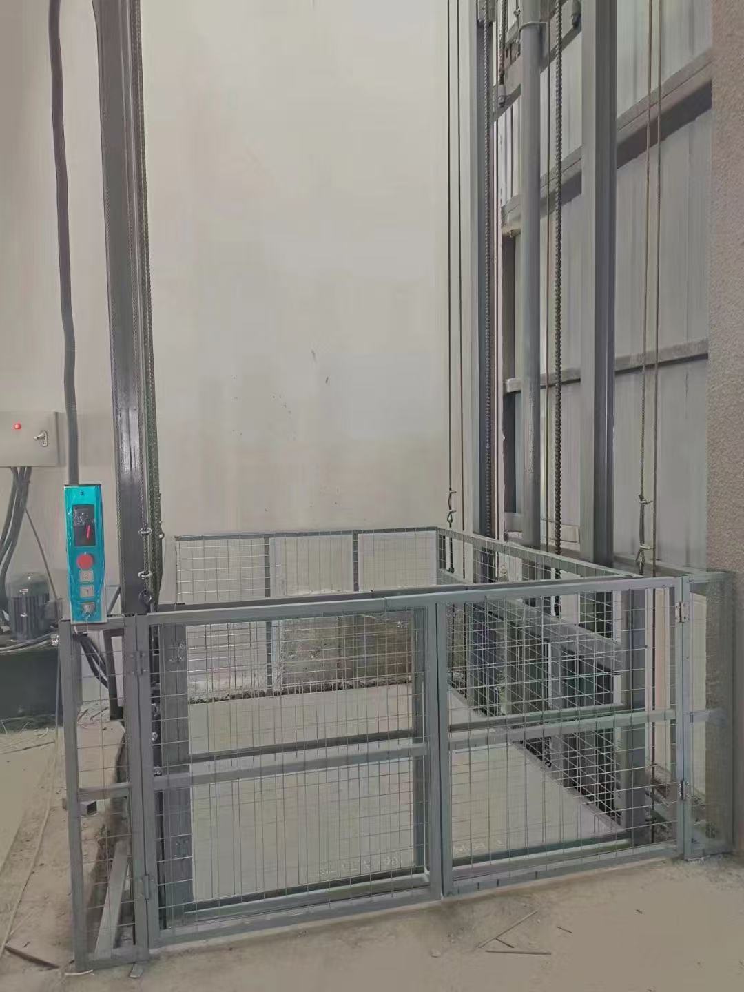 導軌式貨物升降機供應